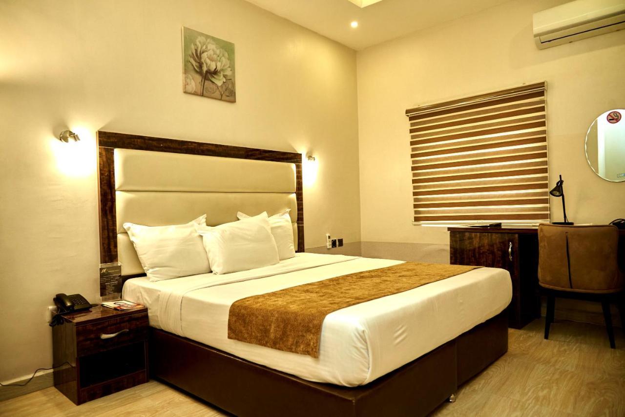 Mayfair Hotel Maitama Абуджа Экстерьер фото