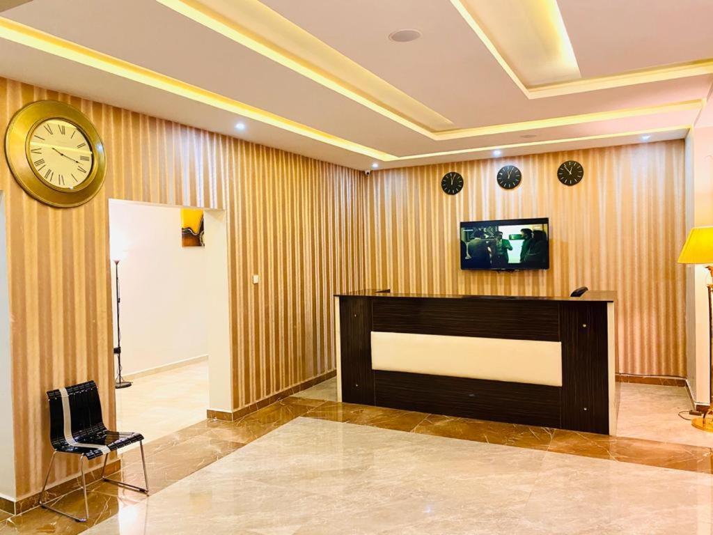 Mayfair Hotel Maitama Абуджа Экстерьер фото